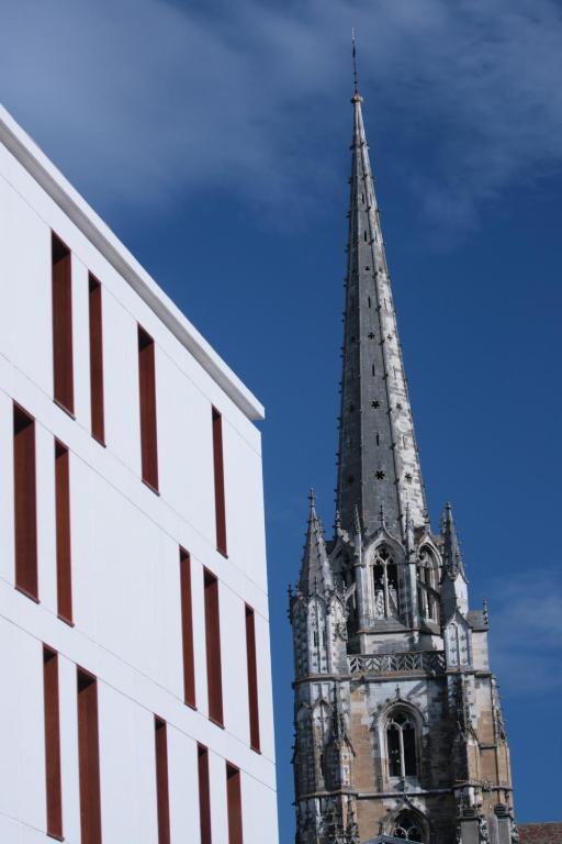 Temporesidence Cathedrale Bayonne Exterior photo